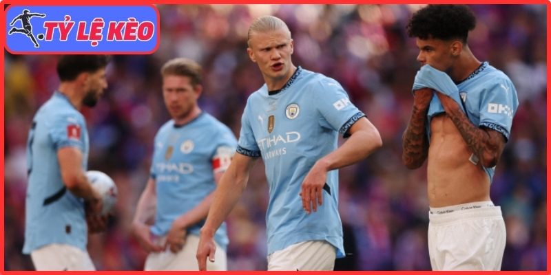 Man City sảy chân khó tin, đánh rơi lợi thế trước Arsenal 3 Sai lầm liên tiếp khiến thế trận đảo chiều